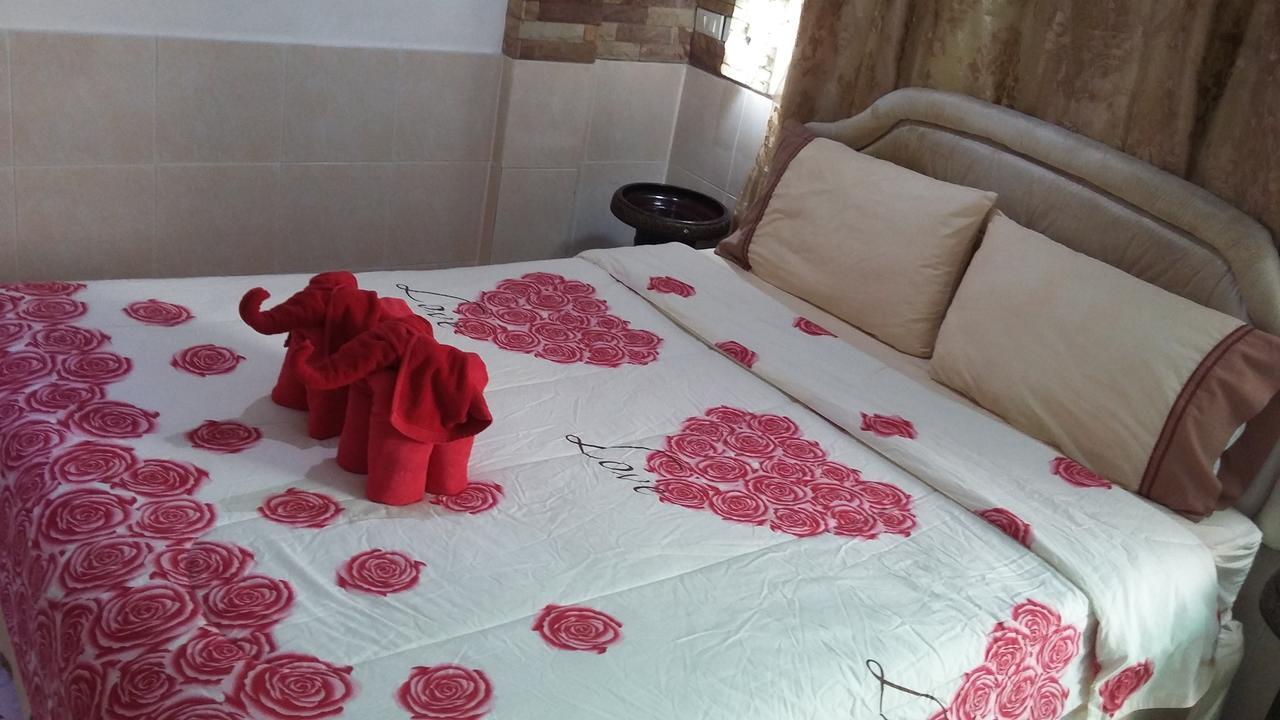 Jasmin Guest House Pattaya Luaran gambar