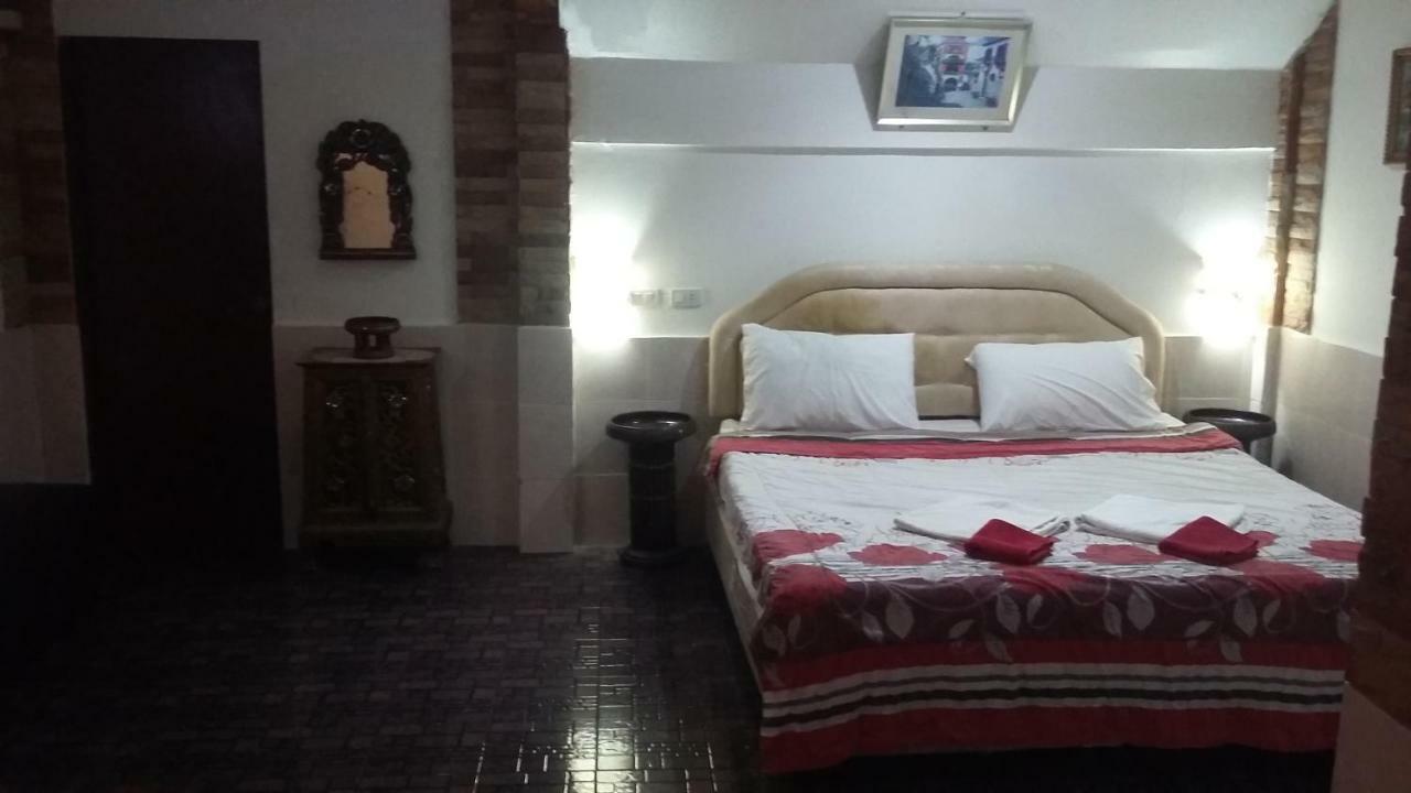 Jasmin Guest House Pattaya Luaran gambar