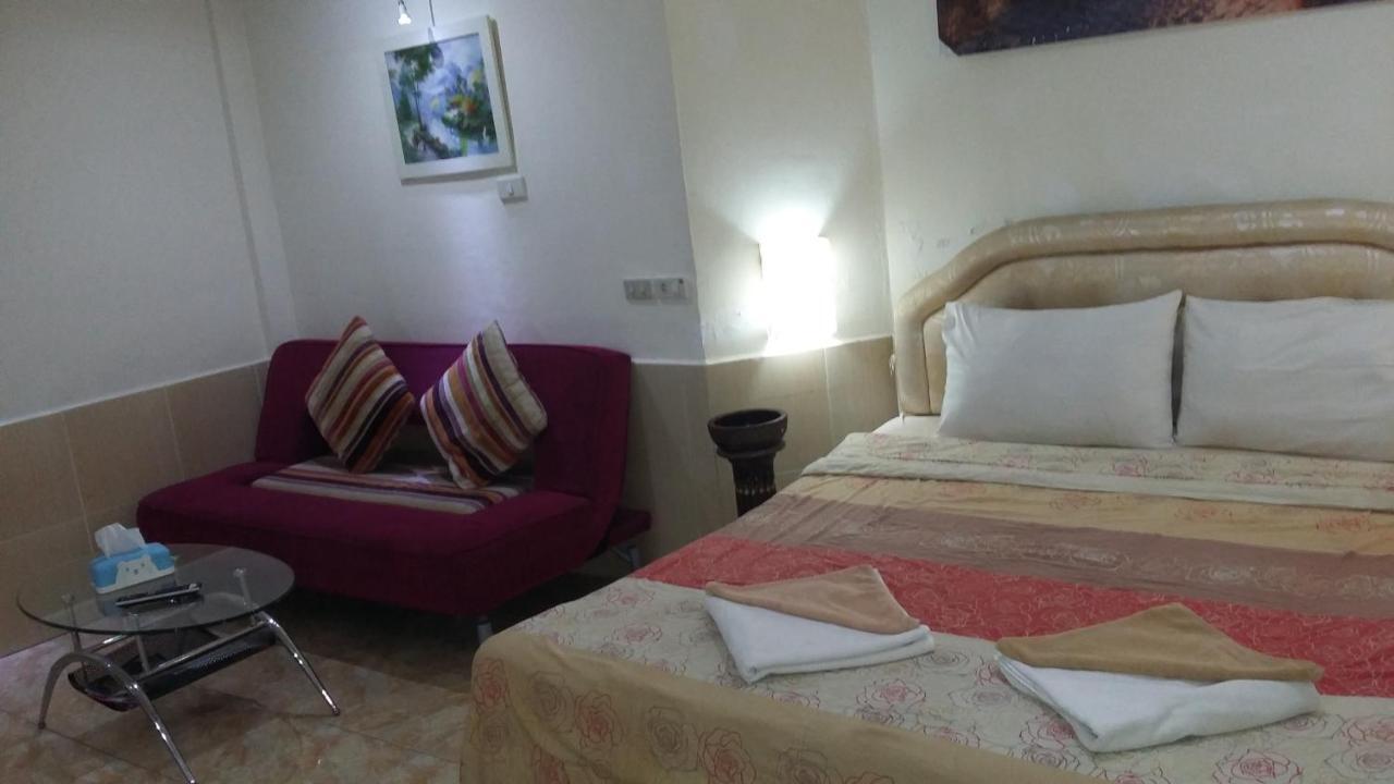 Jasmin Guest House Pattaya Luaran gambar